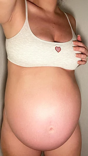 pregnantgoddessella