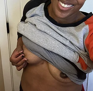 Brittany Hurts's pic #1
