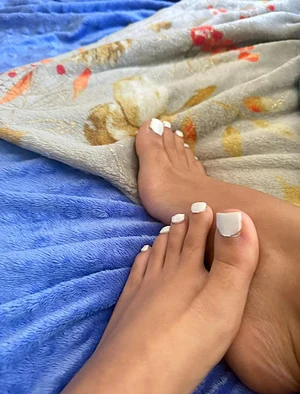 mommy needs a new pedicure