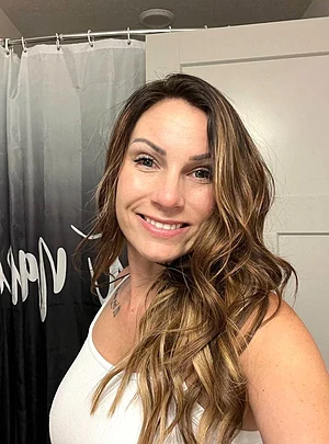would you fuck a millenial 90s milf if i gave you the chance?