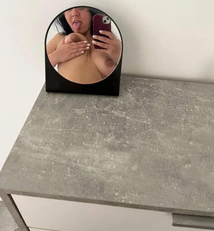 These tits don’t stay in shirts very long… and today I skipped the bra. Free link below.