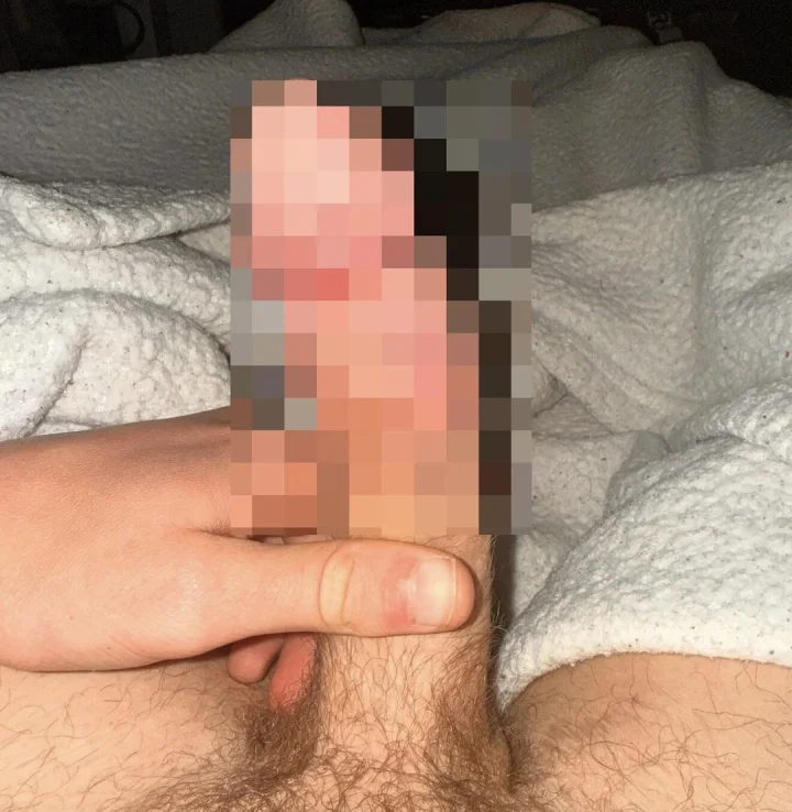 Male pubic hair picture of Ty