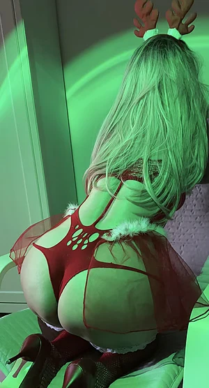 Would you fuck a 46yo mom's ass?