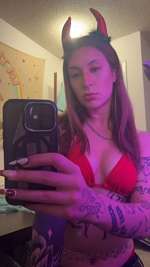 Happy Halloween! Now cum play with me 😏