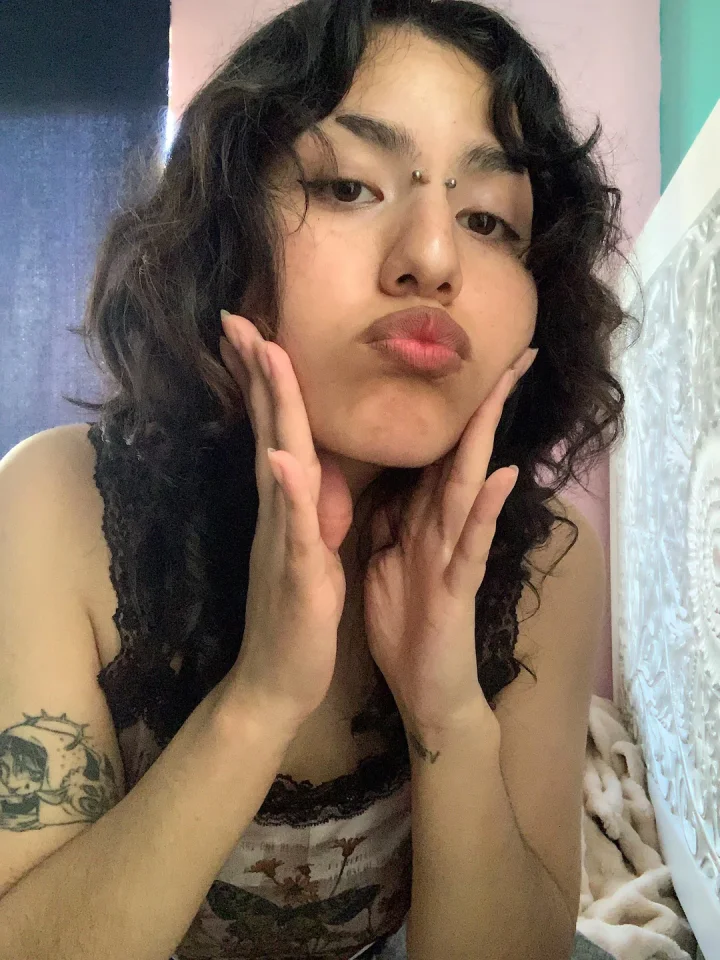 wanna see more of this cute face? 💕