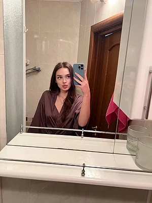 Looking who can cum into me LINK INN COMVENTS