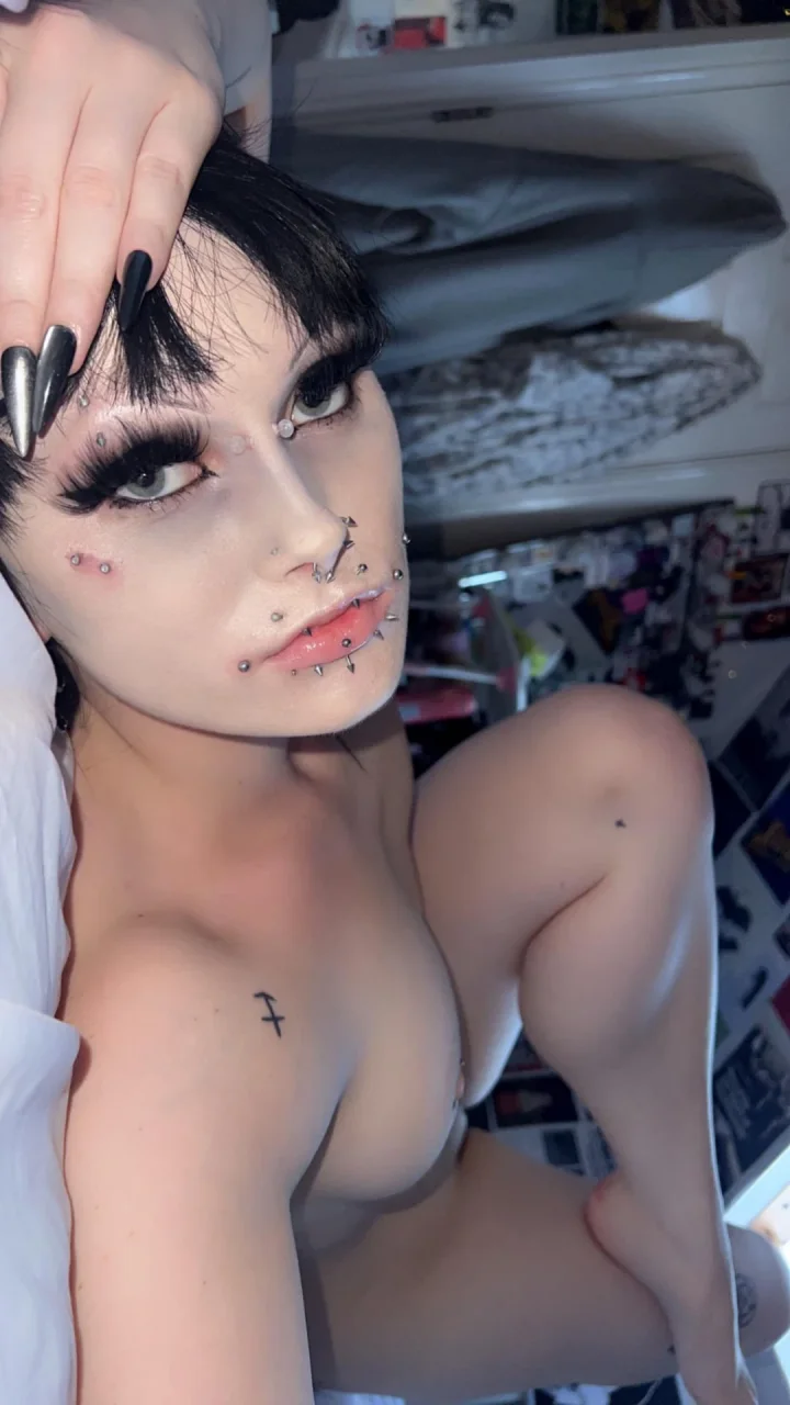 I do have piercings you can’t see yes 🖤