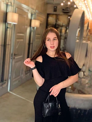 Chic, classy and a touch of naughty 😈 