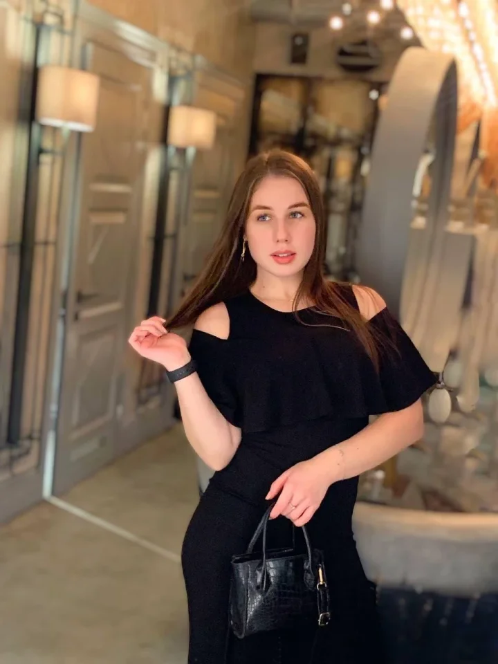 Chic, classy and a touch of naughty 😈 