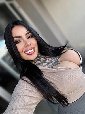 NICOLE GODDES ⛓️HUGE TITS's pic #1