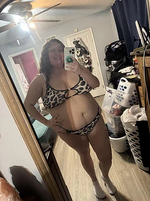 See all of Sunshine for only $8.88!! You should see her get railed in doggy 🥵