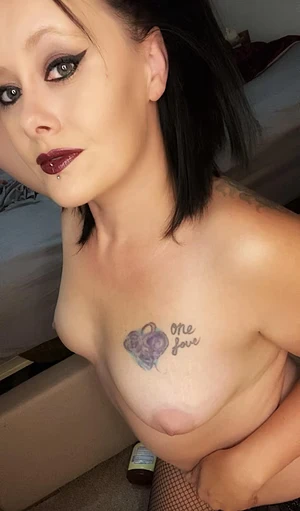 Brooklynnrae3(free page)'s pic #3