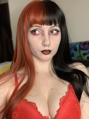 Red and black is one of the best combos 