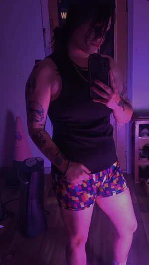 I seem to prefer my left side with tattoos ðŸ¤