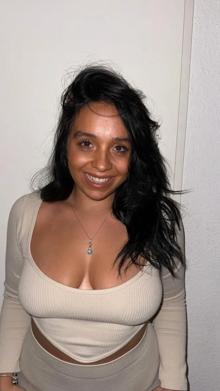 Ebony picture of Galadriel69