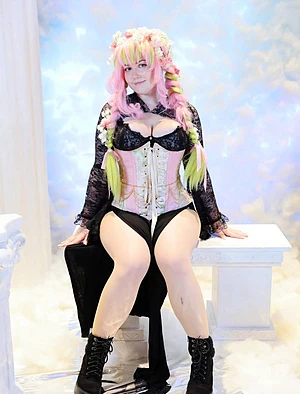 Tsumicon was so good 🌸 My Mitsuri ❤️❤️