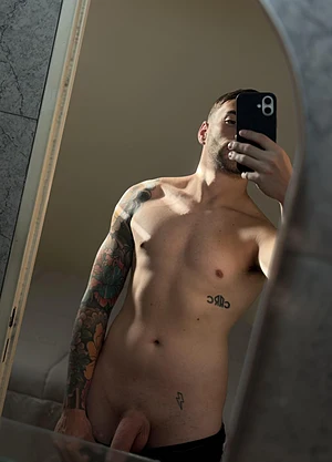I'm bored, who's sexting?