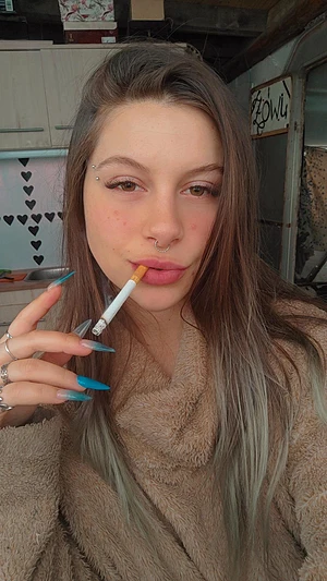 Hey, I'm Zowi! Join my OF and let's dive into this amazing fetish together...