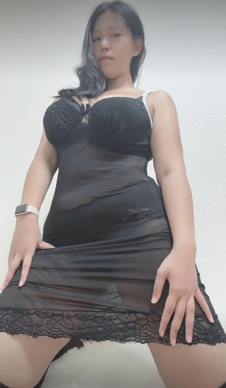 From cute school girl to elegant woman, I can be all your fantasies 💋