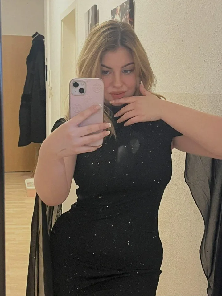 Do you like my blonde hair