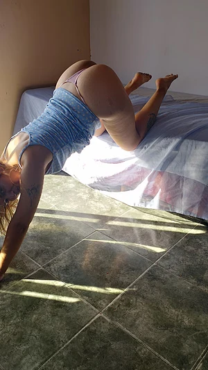 Come bury your face in my round and tasty ass