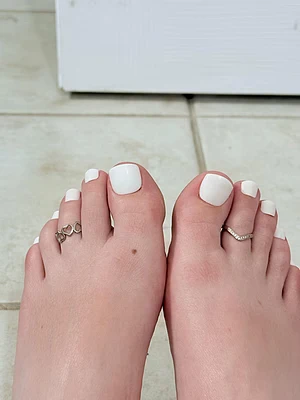 Do you like my pretty feet?