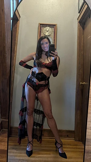 Estelle VIP's pic #2