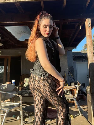 More of this juicy ass on my OF  💋