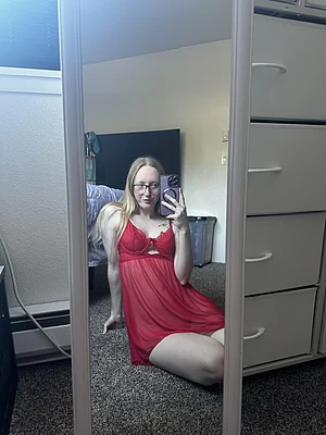 pretty in red π