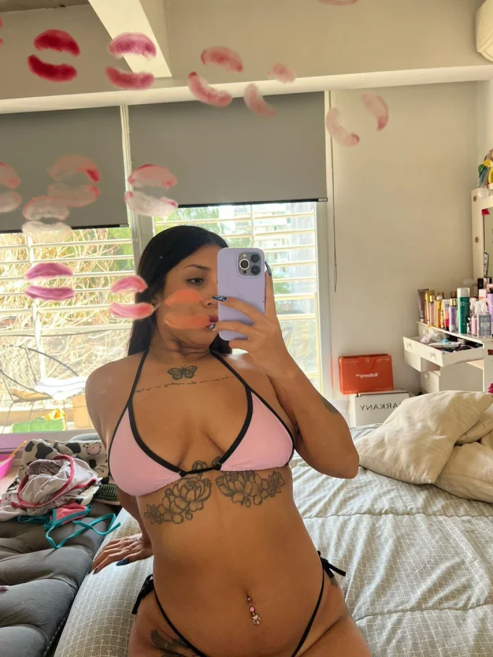 Bikini picture of Gal 💓💓