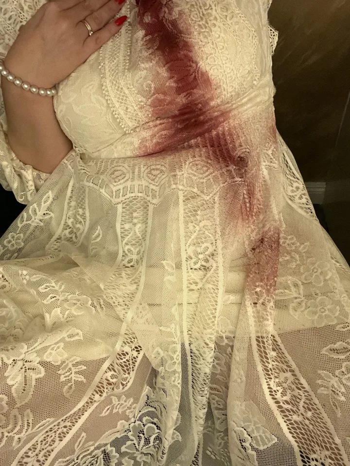 Make my happy under my dress