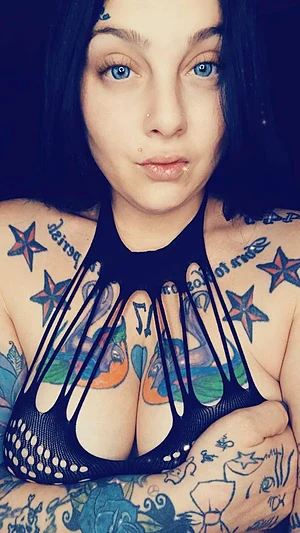 Live right now, let’s cum together!⬇️⬇️⬇️