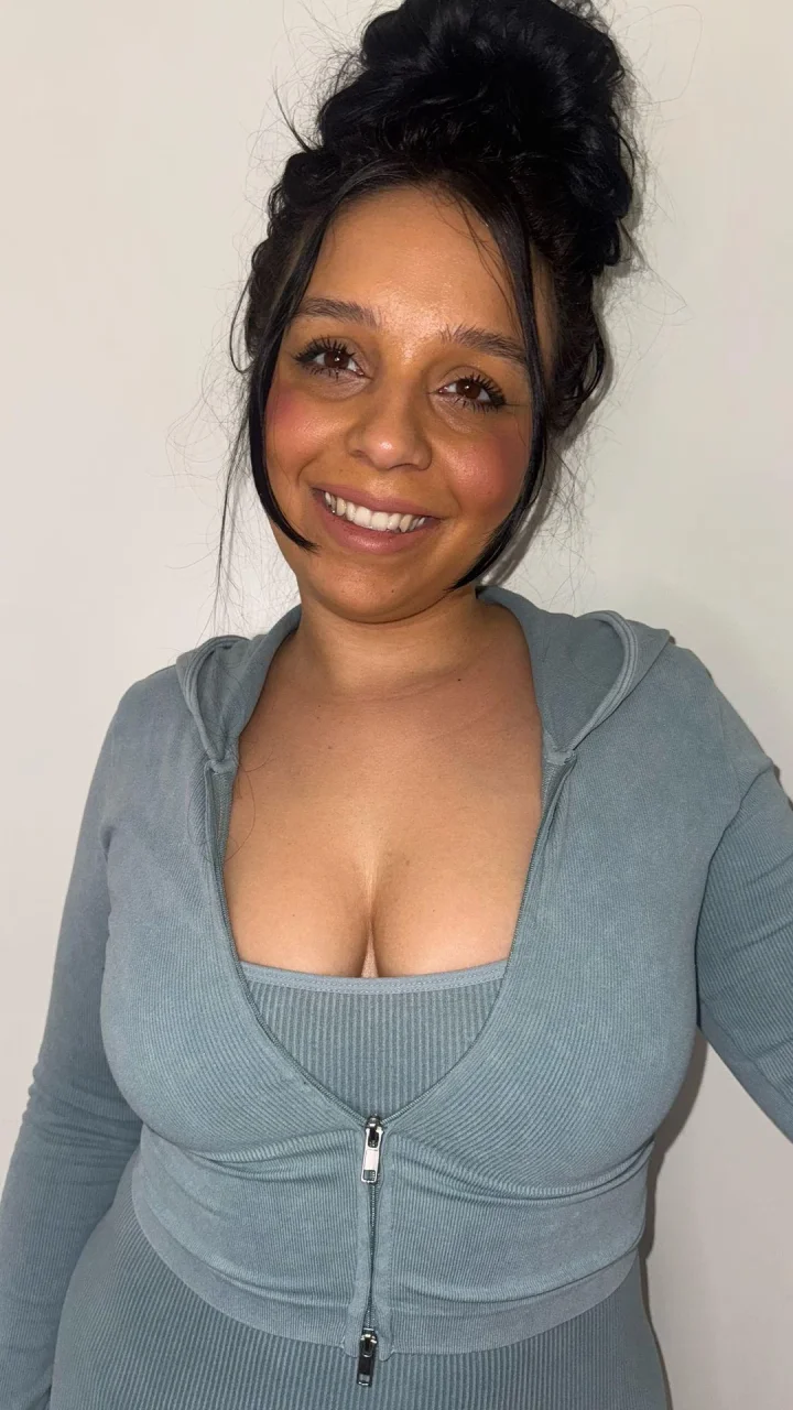 Ebony picture of Galadriel69