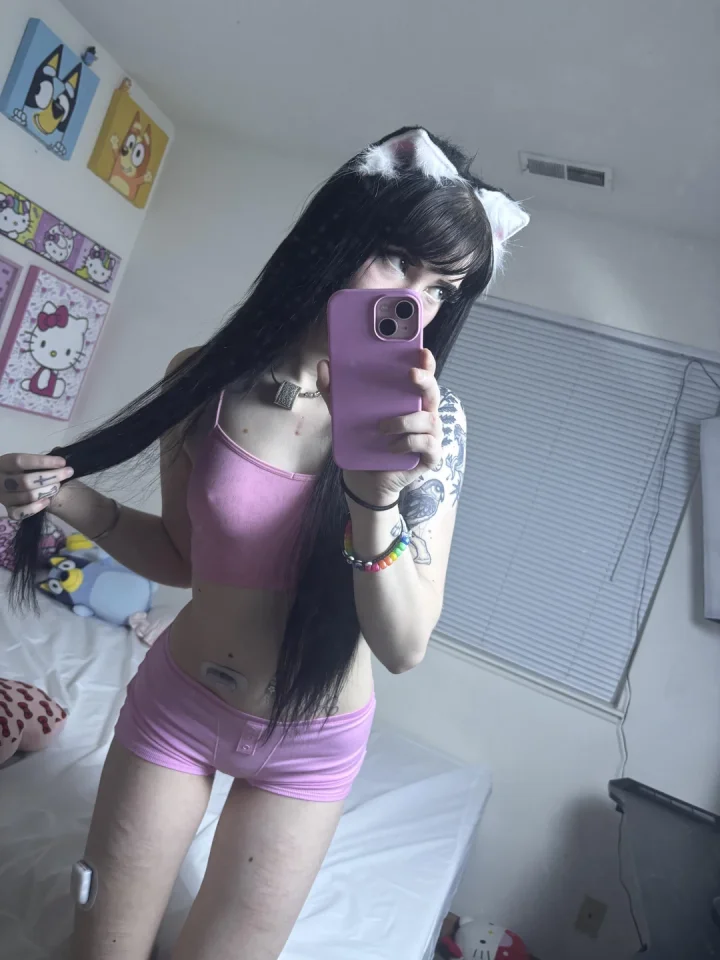 I’m a small girl, but my ass is fat