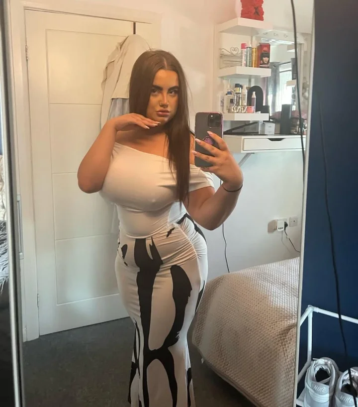 Tight pants picture of shanniex