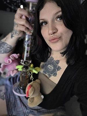 Fuck yeah the weekend is here 👏 let's smoke!