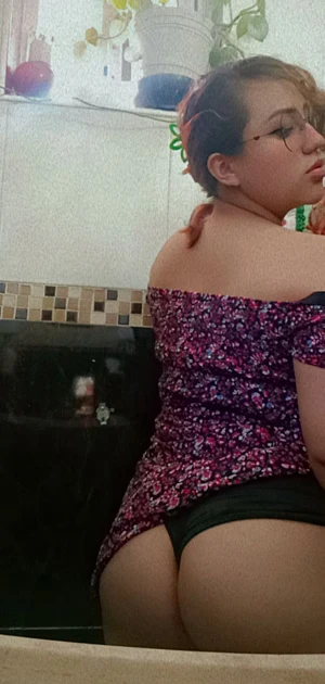 I'm looking for hot friends