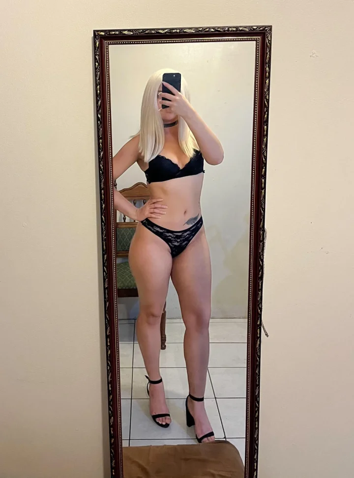 I'm feeling pretty hot right now! 💦 Wanna see? You know where to find me! 👀