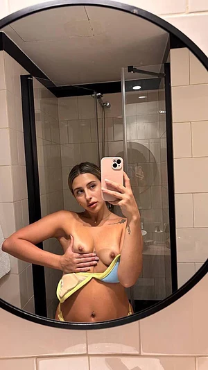 𝕁𝕌𝕃𝕀𝔼 Homewrecker 👸🏻's pic #13