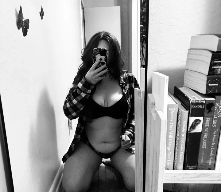 Nightly comfy clothes… can I wear your flannel? 😘