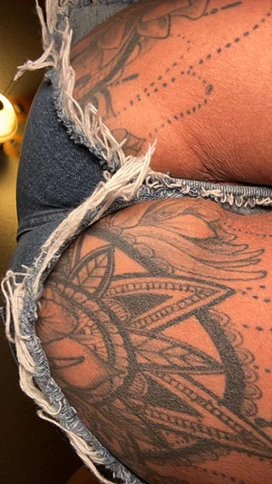 Do u need a closer look at this inked ass?