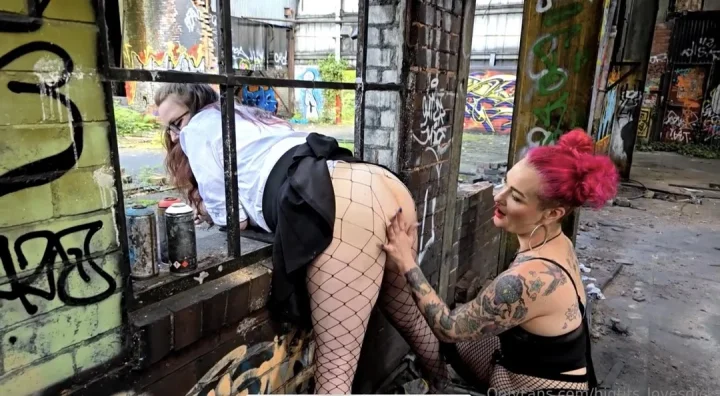 you have GOT to see this… full length filth 😈