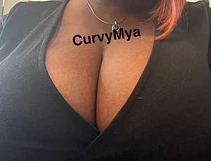 Mya's pic #3