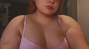 Cute and on OnlyFans! 🖤