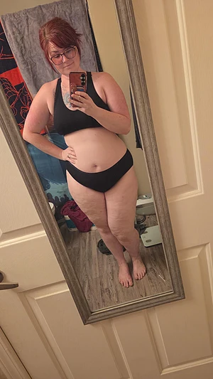 Where are all the natural body lovers at?? 😜