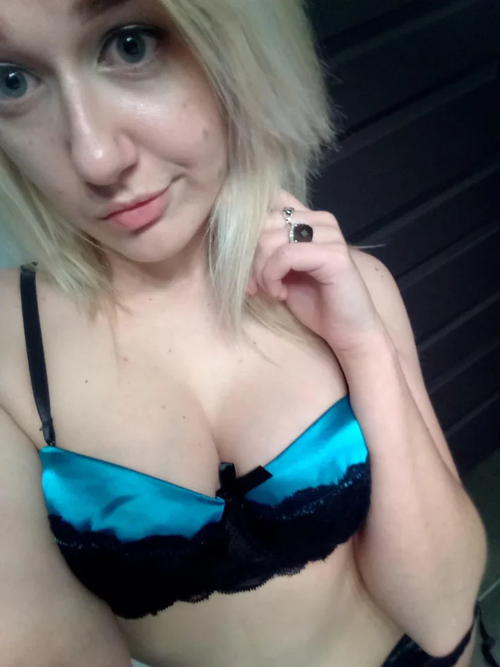 Good boys get rewarded. Are you one? 😉