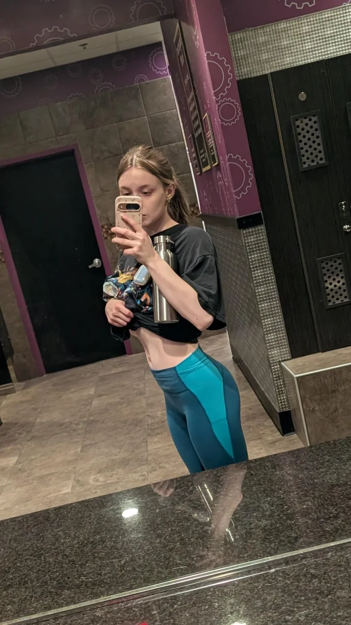 tried to take an after gym selfie lol