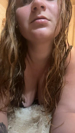 I want to motorboat someone 😄😄😄