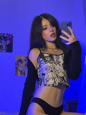 anyone here into in young cute sluts ? f18