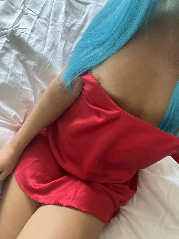 I died my hair blue bcos I was feeling naughty